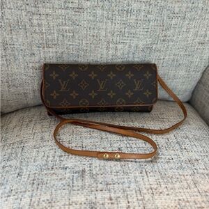 Louis Vuitton Monogram Brown Clutch